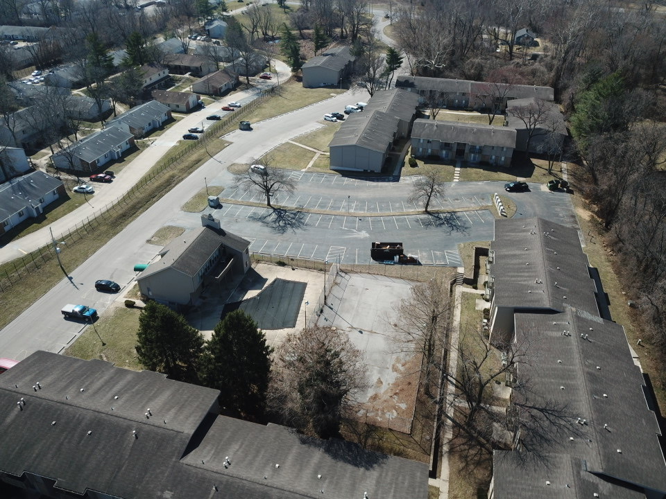 Exterior Building at Windham Chase Apartments in Saint Louis, MO 63138