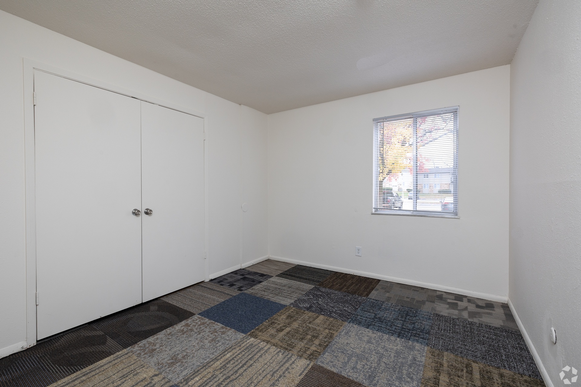 Windham Chase Apartments second bedroom in Saint Louis, MO