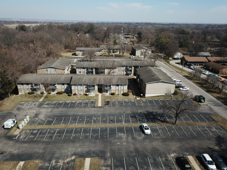 Windham Chase Apartments exterior in Saint Louis, MO